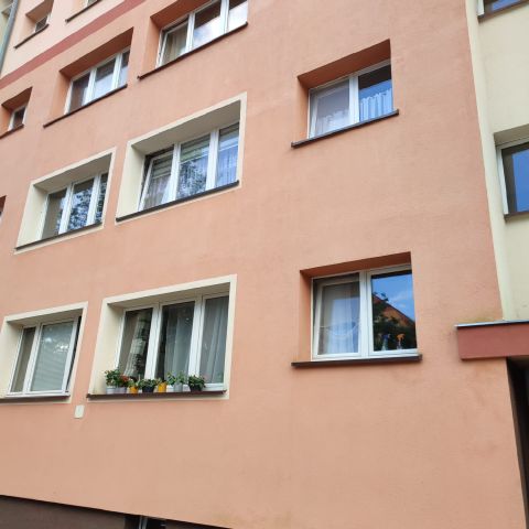 Mieszkanie 3-pokojowe Szczytnica. Zdjęcie 1