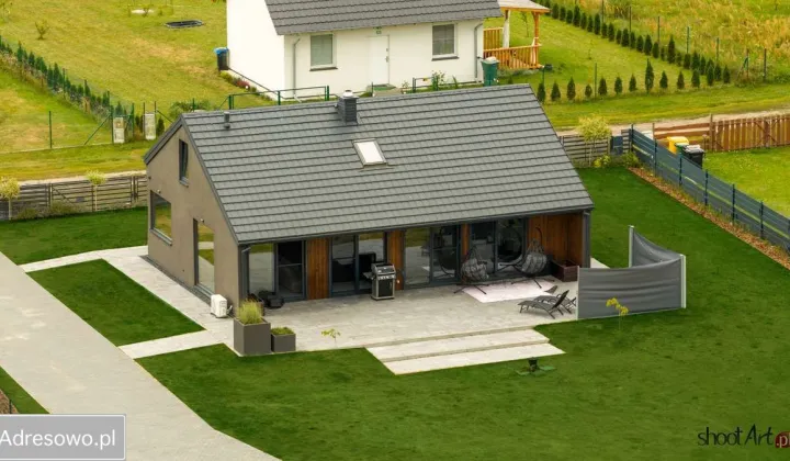 dom wolnostojący, 4 pokoje Bronków