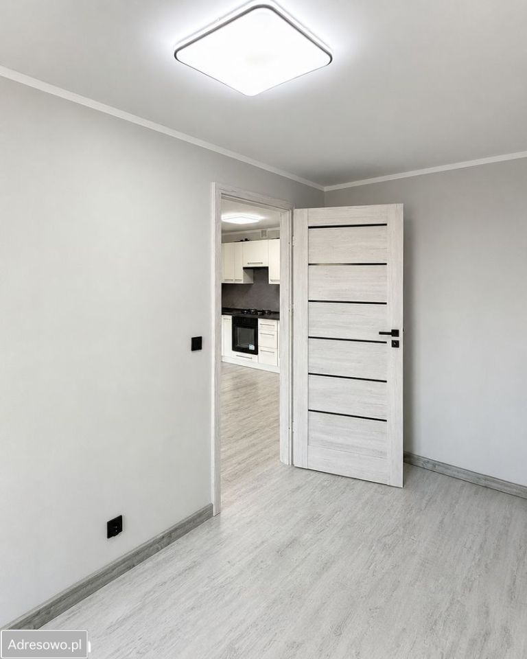 Mieszkanie 2-pokojowe Kraków Dąbie, al. Pokoju. Zdjęcie 3