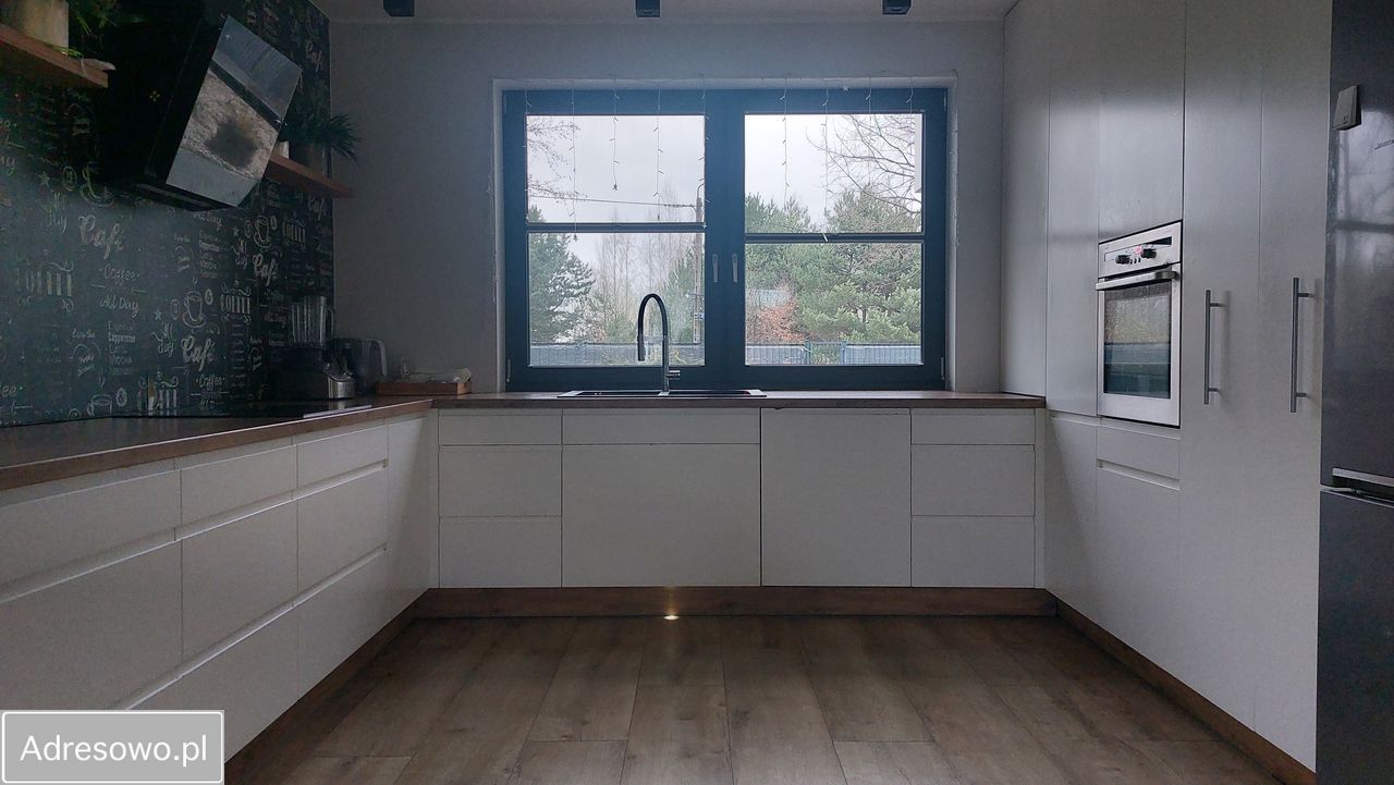 dom wolnostojący, 4 pokoje Płock. Zdjęcie 3