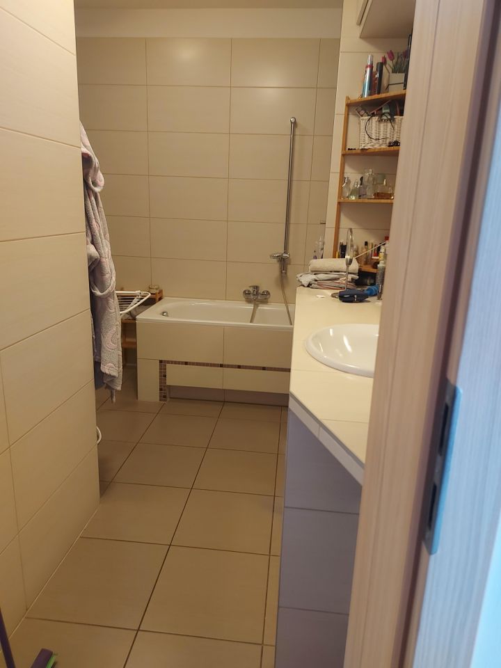 Mieszkanie 4-pokojowe Marki Kolonia Makówko, Okólna. Zdjęcie 10