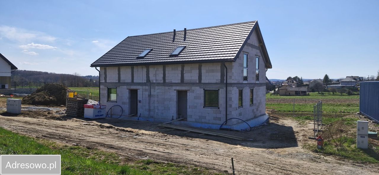 bliźniak, 4 pokoje Rzeszów Bzianka, ul. Dębicka. Zdjęcie 1