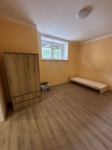 Mieszkanie 1-pokojowe Wałbrzych Stary Zdrój, ul. Mikołaja Reja. Zdjęcie 1