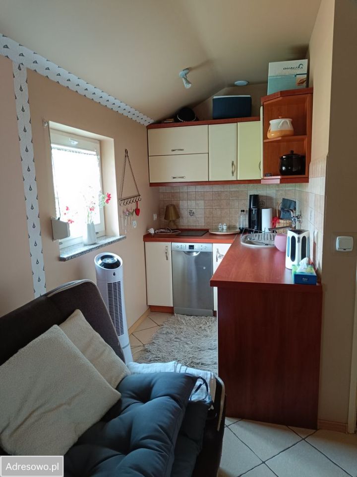 dom wolnostojący, 3 pokoje Zagórze. Zdjęcie 16