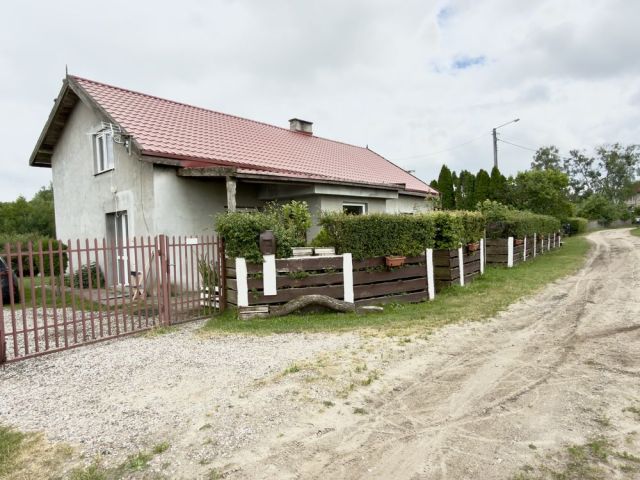 gospodarstwo, 4 pokoje Komorowo. Zdjęcie 1