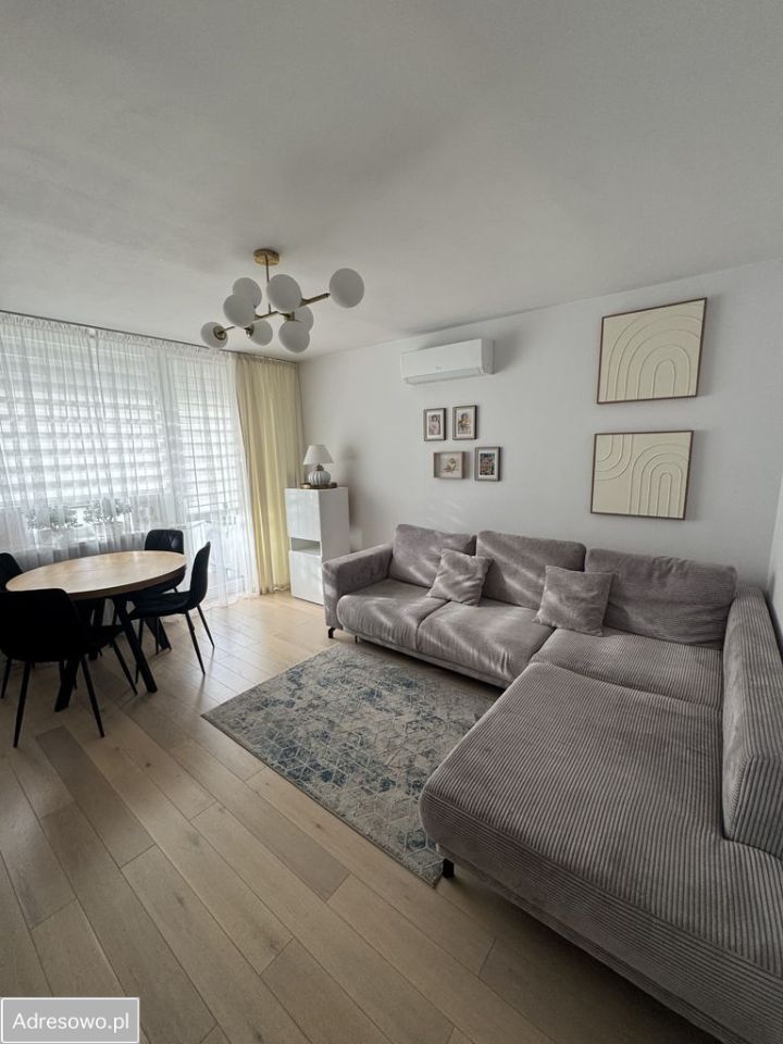 Mieszkanie 3-pokojowe Warszawa Targówek, ul. Ludwika Kondratowicza. Zdjęcie 1