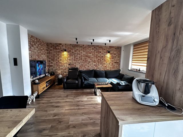 Mieszkanie 4-pokojowe Rybnik, ul. Floriańska. Zdjęcie 1