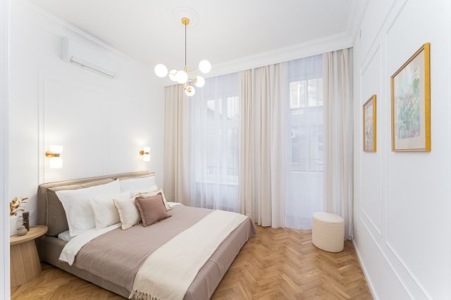 Mieszkanie 4-pokojowe Kraków Stare Miasto, pl. Jana Matejki. Zdjęcie 6