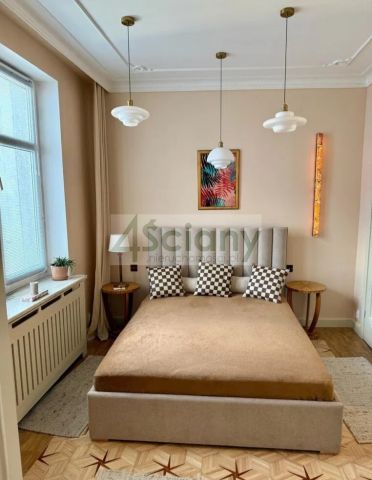 Mieszkanie 3-pokojowe Warszawa Śródmieście, ul. Nowy Świat. Zdjęcie 7