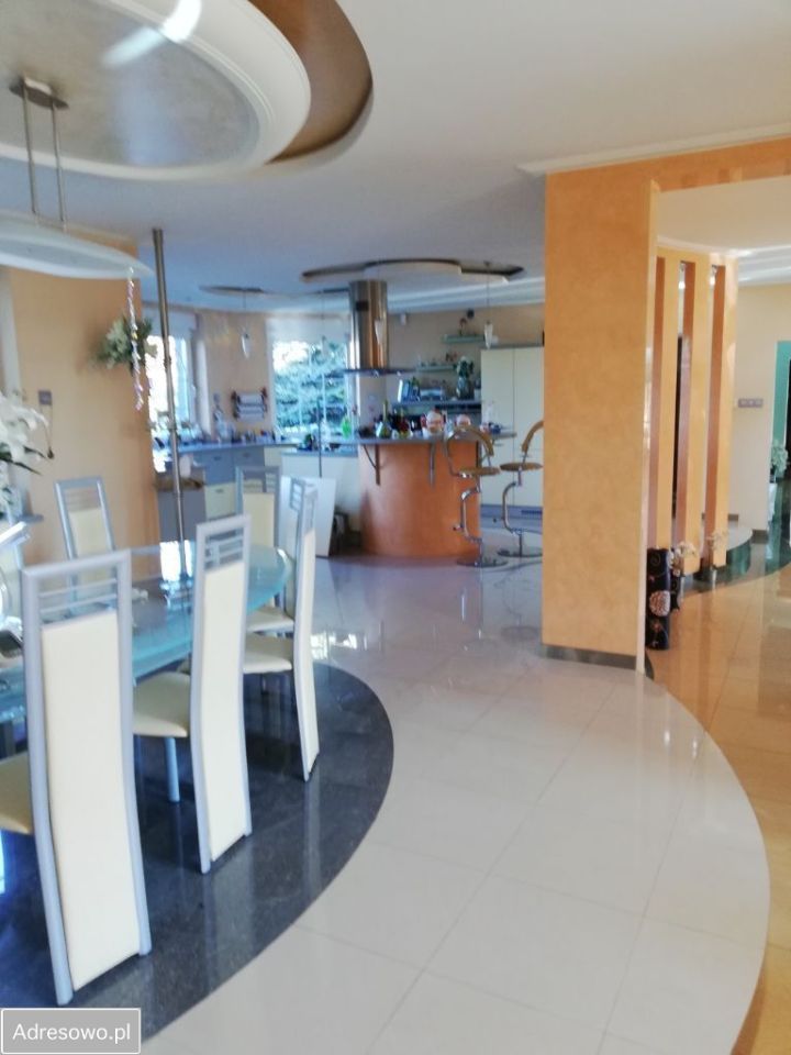 dom wolnostojący, 9 pokoi Starowa Góra. Zdjęcie 9