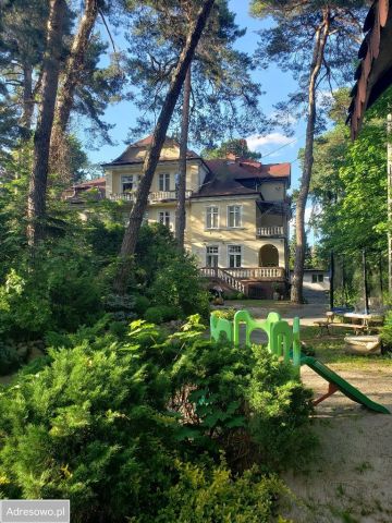 dom wolnostojący, 8 pokoi Milanówek, ul. Podgórna. Zdjęcie 1