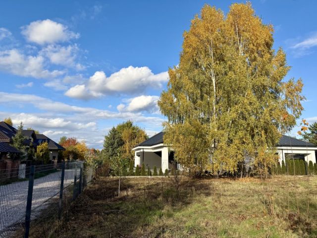 Działka budowlana Terenia, ul. Witolda Lutosławskiego. Zdjęcie 4