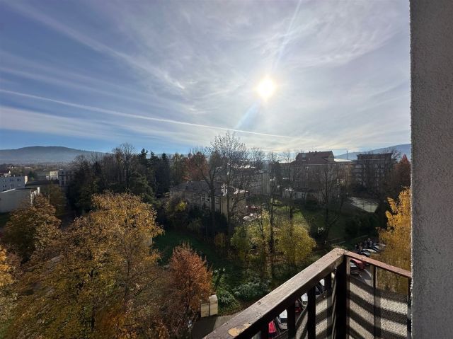 Mieszkanie 3-pokojowe Bielsko-Biała, ul. Władysława Broniewskiego. Zdjęcie 4