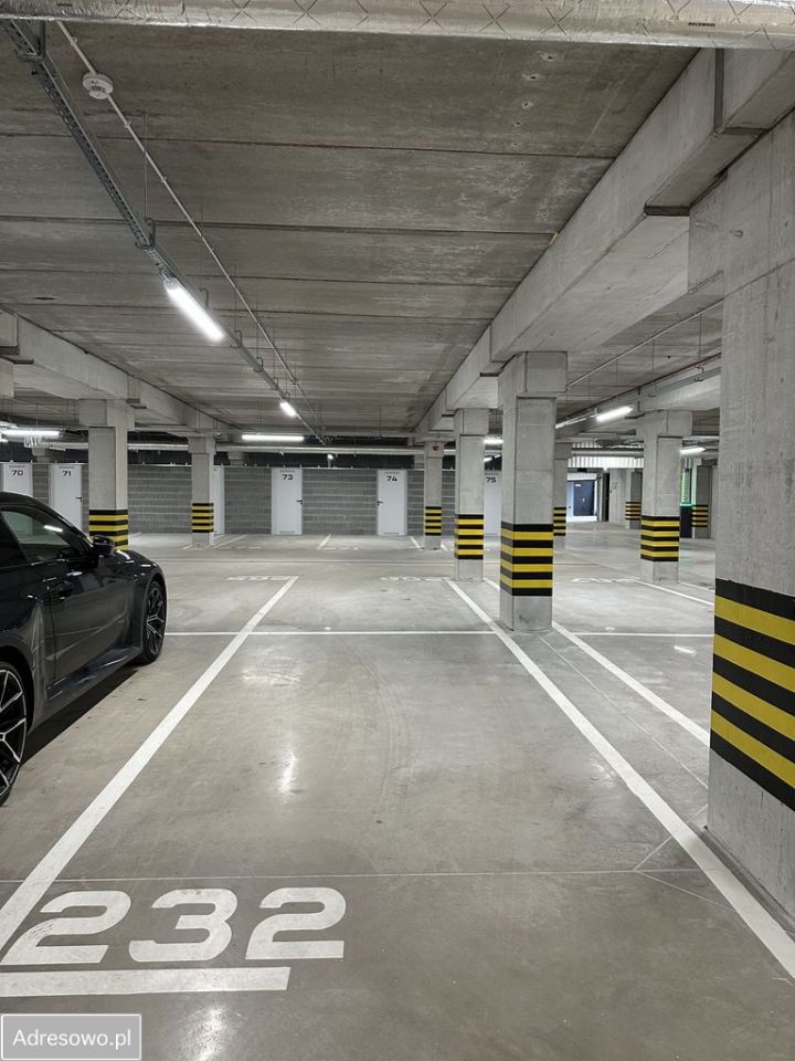 Garaż/miejsce parkingowe Bielsko-Biała, ul. Browarna. Zdjęcie 4