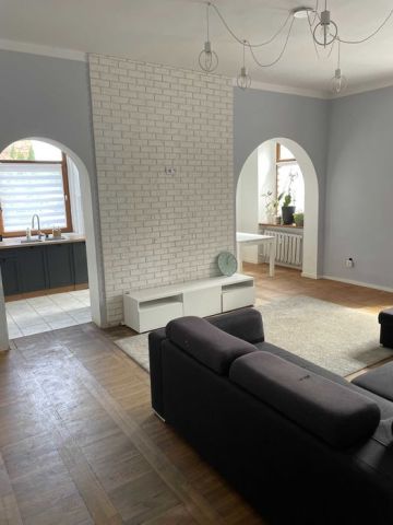 Mieszkanie 4-pokojowe Jawor. Zdjęcie 1