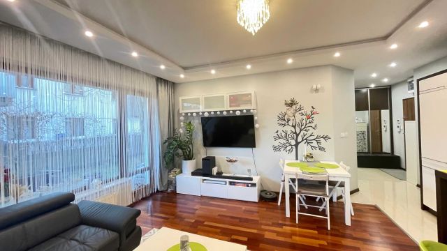 Mieszkanie 4-pokojowe Józefosław, ul. Feniksa. Zdjęcie 1