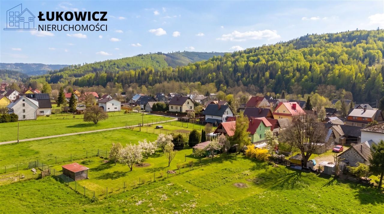 dom wolnostojący, 6 pokoi Ujsoły. Zdjęcie 14