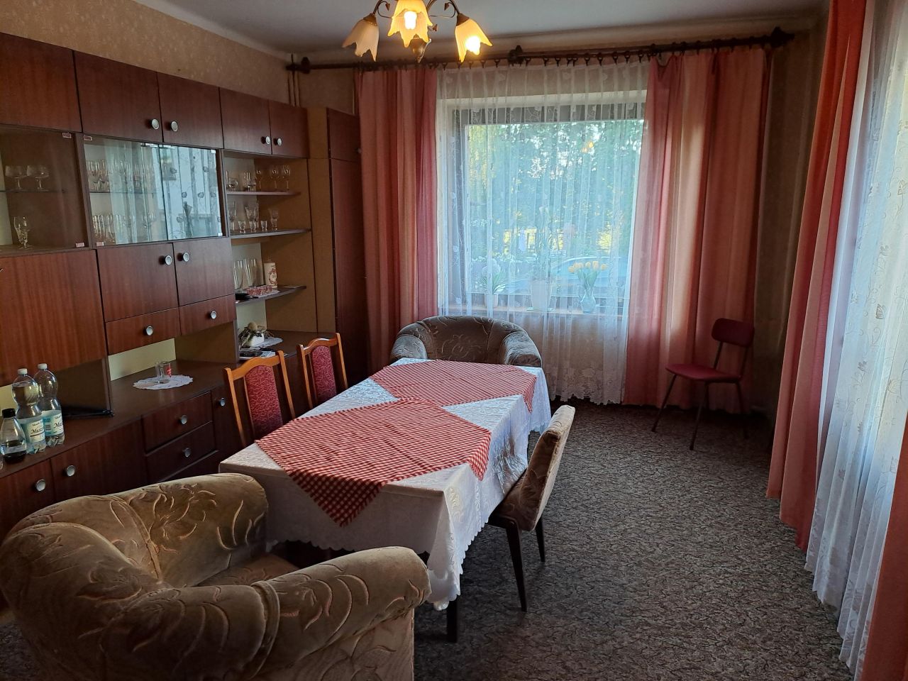 dom wolnostojący, 5 pokoi Tłustomosty. Zdjęcie 7