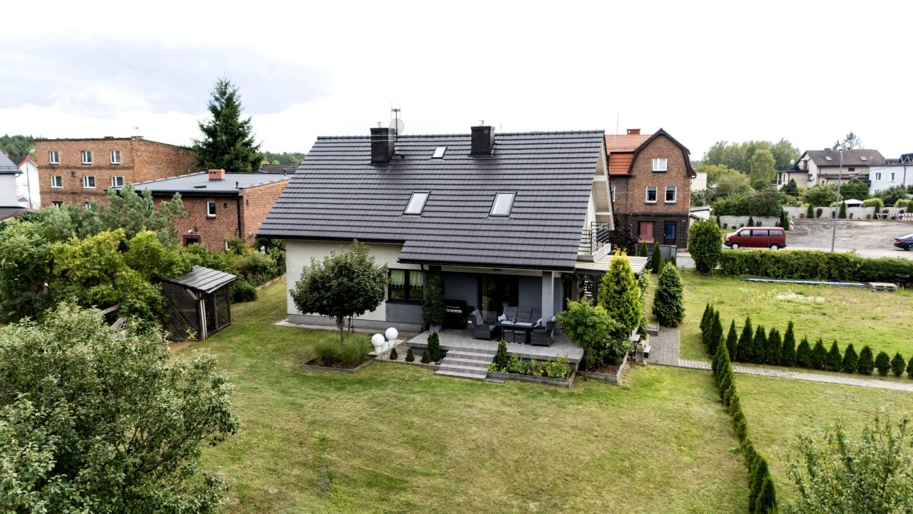 dom wolnostojący, 4 pokoje Kalety Jędrysek, ul. ks. Rogowskiego. Zdjęcie 4