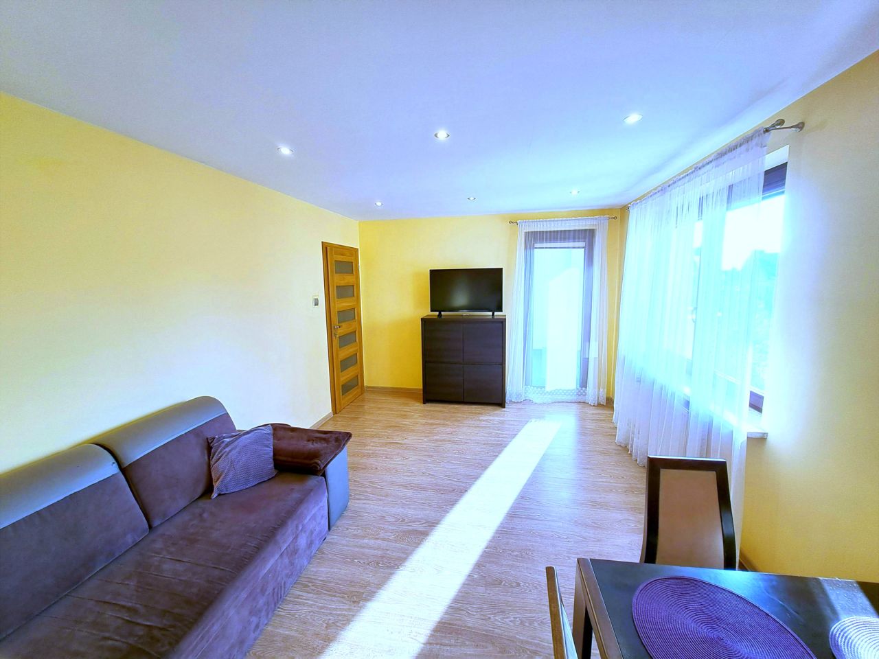 Mieszkanie 3-pokojowe Kraków Kurdwanów, ul. Marii i Bolesława Wysłouchów. Zdjęcie 2