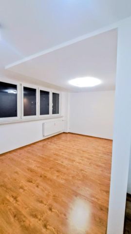 Mieszkanie 3-pokojowe Mikołów, os. Osiedle przy Plantach. Zdjęcie 2