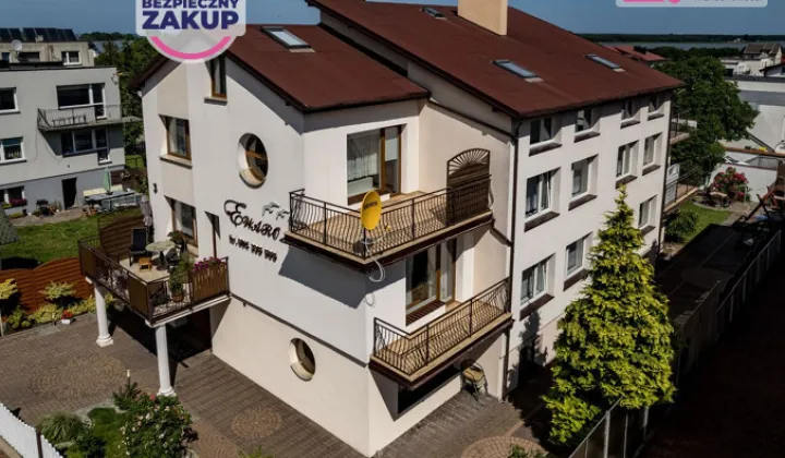 dom wolnostojący, 21 pokoi Władysławowo