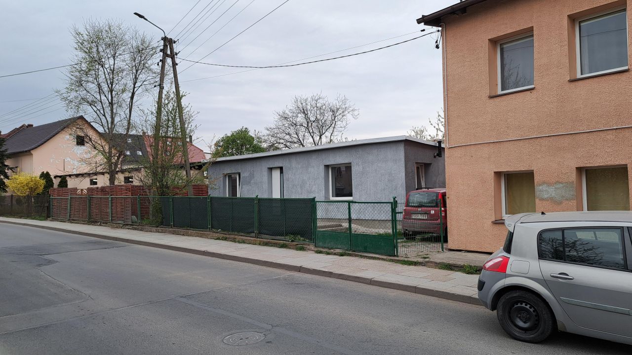 budynek wielorodzinny, 8 pokoi Świebodzice Osiedle Piastowskie, Lączna. Zdjęcie 1