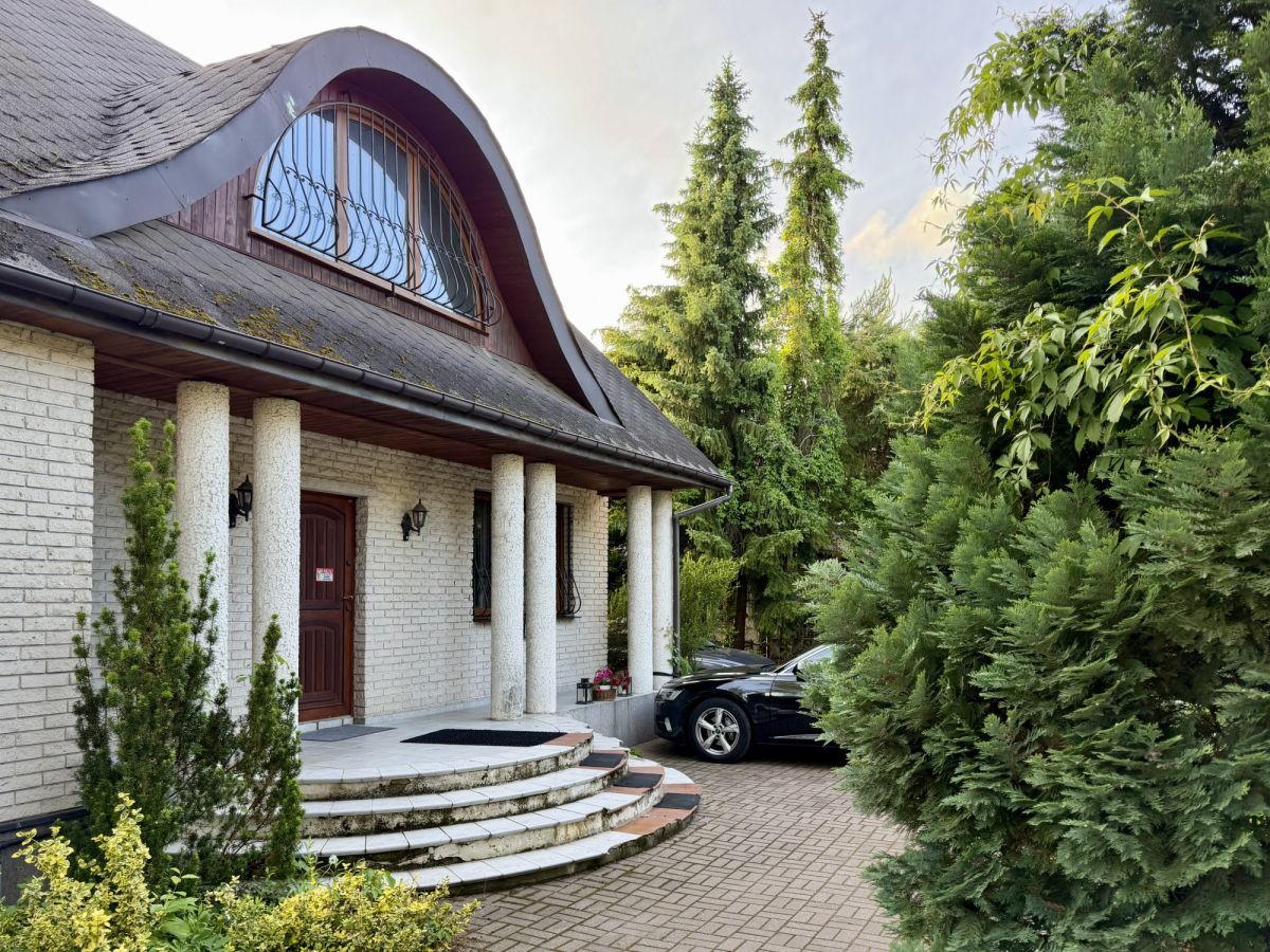 dom wolnostojący, 6 pokoi Nowa Iwiczna, ul. Niezapominajki. Zdjęcie 1