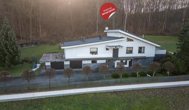 dom wolnostojący, 8 pokoi Rudawa, ul. Krakowska