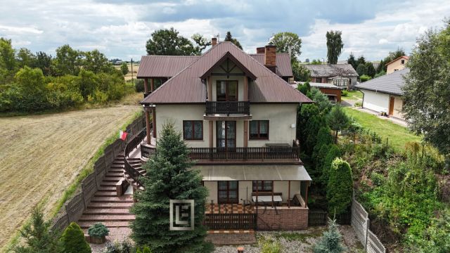 dom wolnostojący, 6 pokoi Zakrzów. Zdjęcie 3