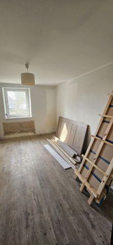 dom wolnostojący, 3 pokoje Mrozów. Zdjęcie 3