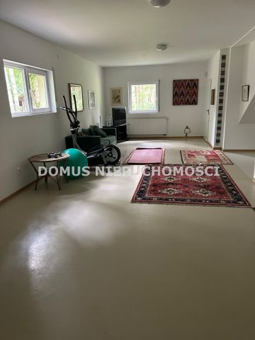 dom wolnostojący, 10 pokoi Ewcin. Zdjęcie 32