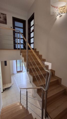 dom wolnostojący, 5 pokoi Jaktorów. Zdjęcie 12