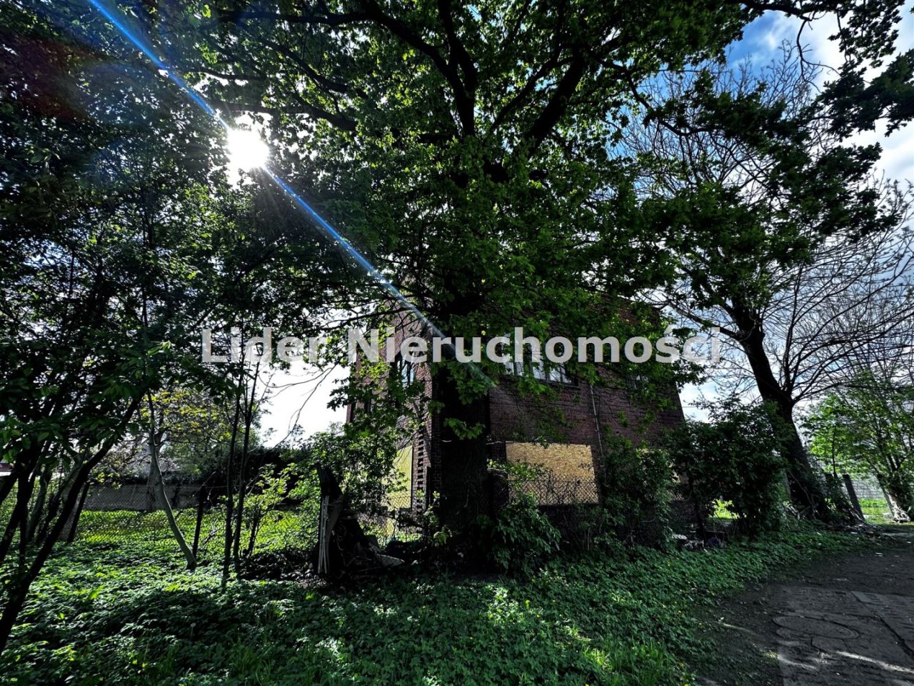 dom wolnostojący Pabianice, ul. Tkacka. Zdjęcie 2