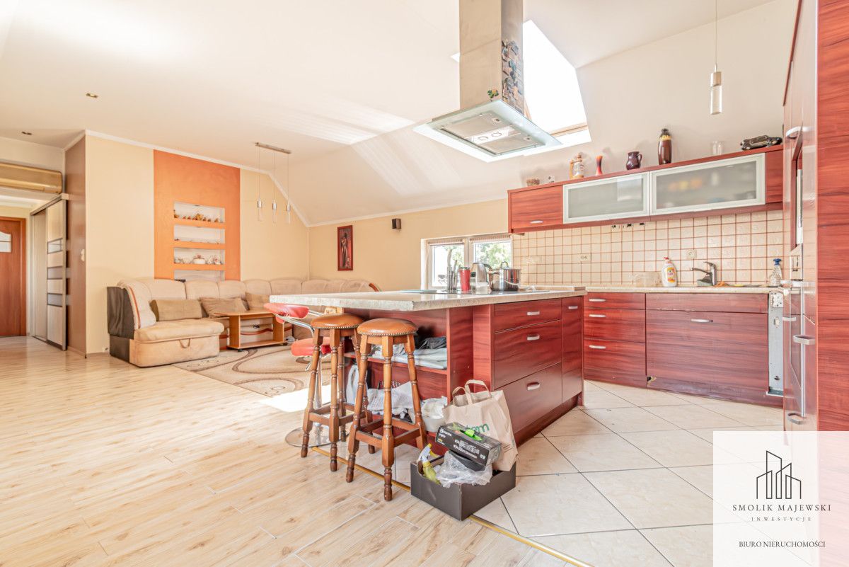 dom wolnostojący, 6 pokoi Wrocław Lipa Piotrowska, ul. Pełczyńska. Zdjęcie 2