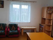 dom wolnostojący, 3 pokoje Rozłopy. Zdjęcie 3