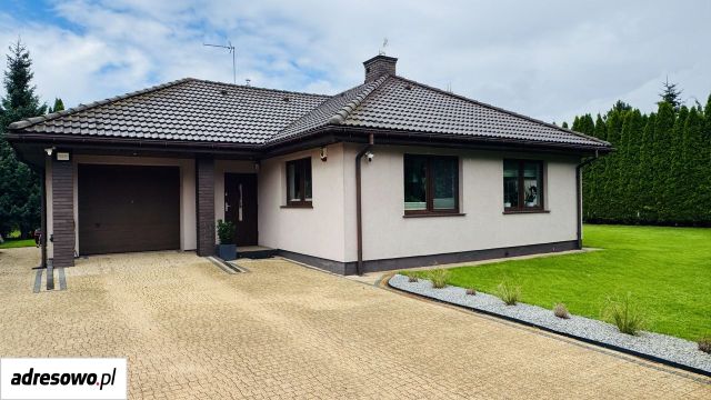dom wolnostojący, 4 pokoje Stanisławów Pierwszy. Zdjęcie 1