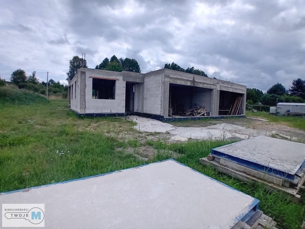 bliźniak, 8 pokoi Miedziana Góra. Zdjęcie 5