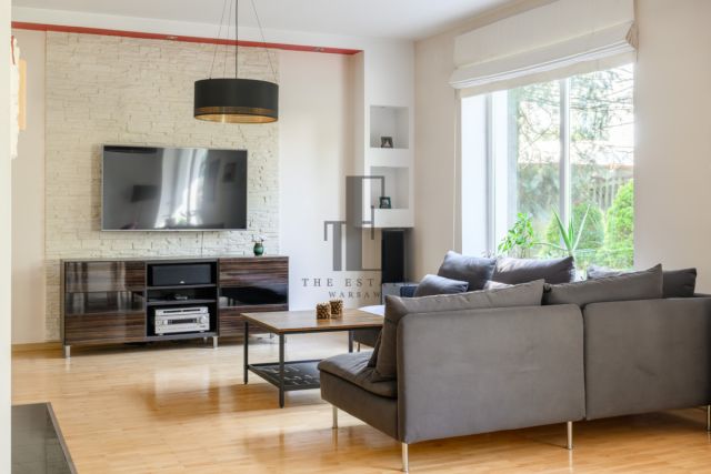 dom wolnostojący, 6 pokoi Sulejówek, ul. Rataja. Zdjęcie 3