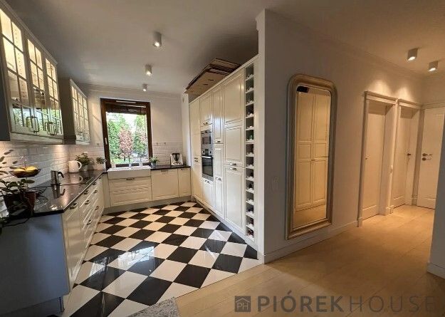 Mieszkanie 3-pokojowe Warszawa Mokotów, ul. Obrzeżna. Zdjęcie 1