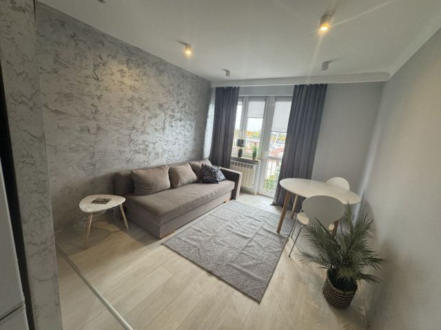 Mieszkanie 3-pokojowe Pionki, ul. Dębowa. Zdjęcie 1