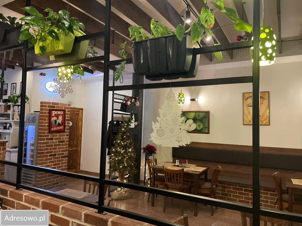 Lokal Niepołomice, rynek Rynek. Zdjęcie 7