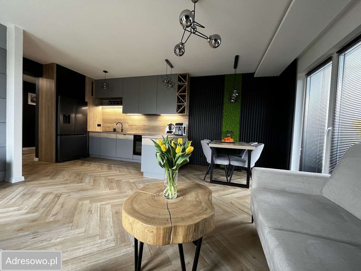 Mieszkanie 3-pokojowe Żory Śródmieście, ul. Folwarecka. Zdjęcie 1