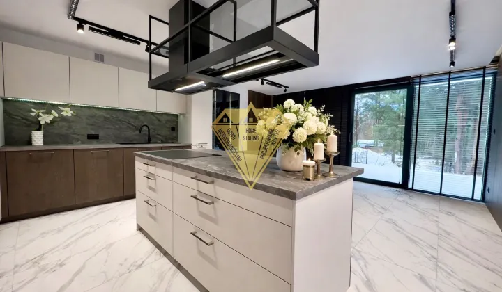 dom szeregowy, 5 pokoi Cedzyna