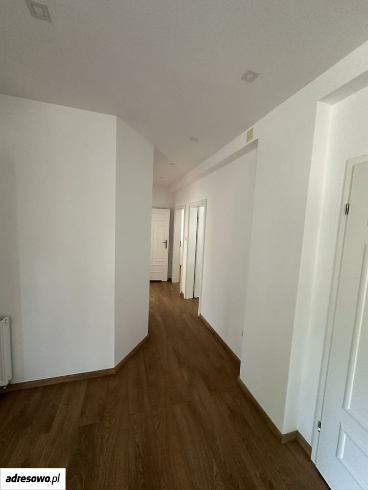 dom wolnostojący, 7 pokoi Książenice, al. Brzozowa. Zdjęcie 9