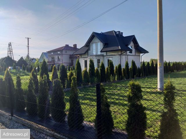 dom wolnostojący, 5 pokoi Bobrowniki Małe. Zdjęcie 1