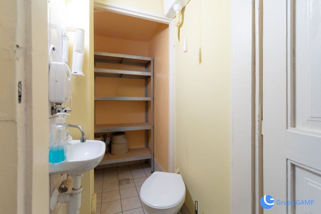 Biuro Kraków Półwsie Zwierzynieckie, ul. Władysława Syrokomli. Zdjęcie 7