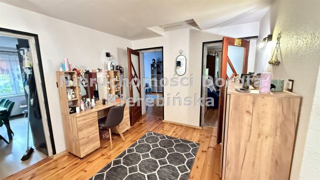 dom wolnostojący, 5 pokoi Tomaszów Mazowiecki Ludwików. Zdjęcie 4