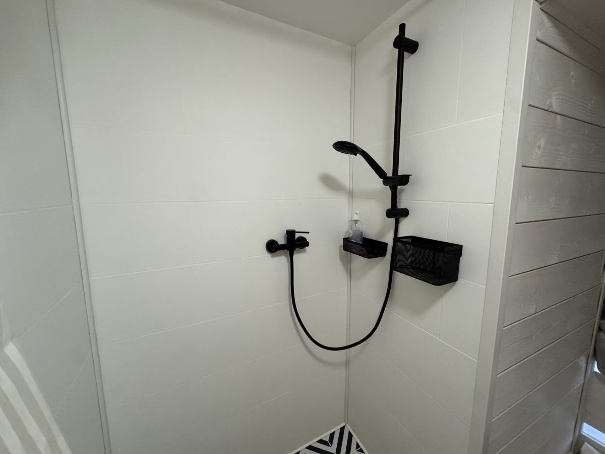 dom wolnostojący, 5 pokoi Chmieleń. Zdjęcie 18