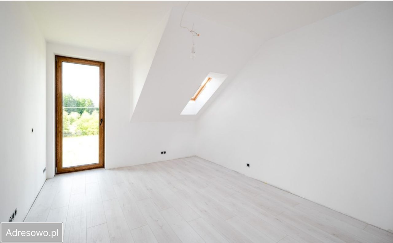 bliźniak, 5 pokoi Sielachowskie. Zdjęcie 12